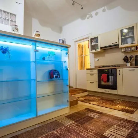 Luxury Air-conditioned Family Spitalska Old Town Apartman *